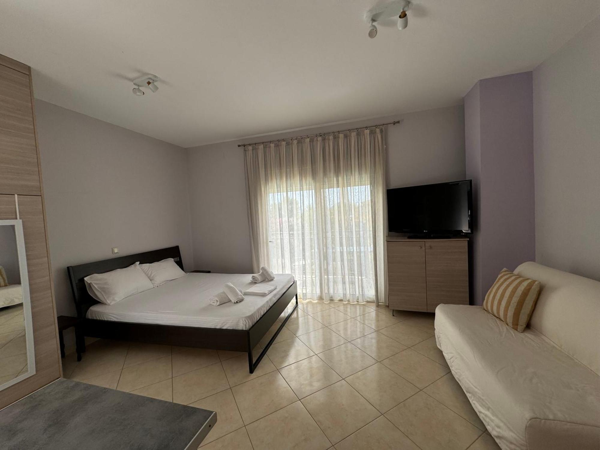 NikLuDin suites&studios Laganas Exterior foto